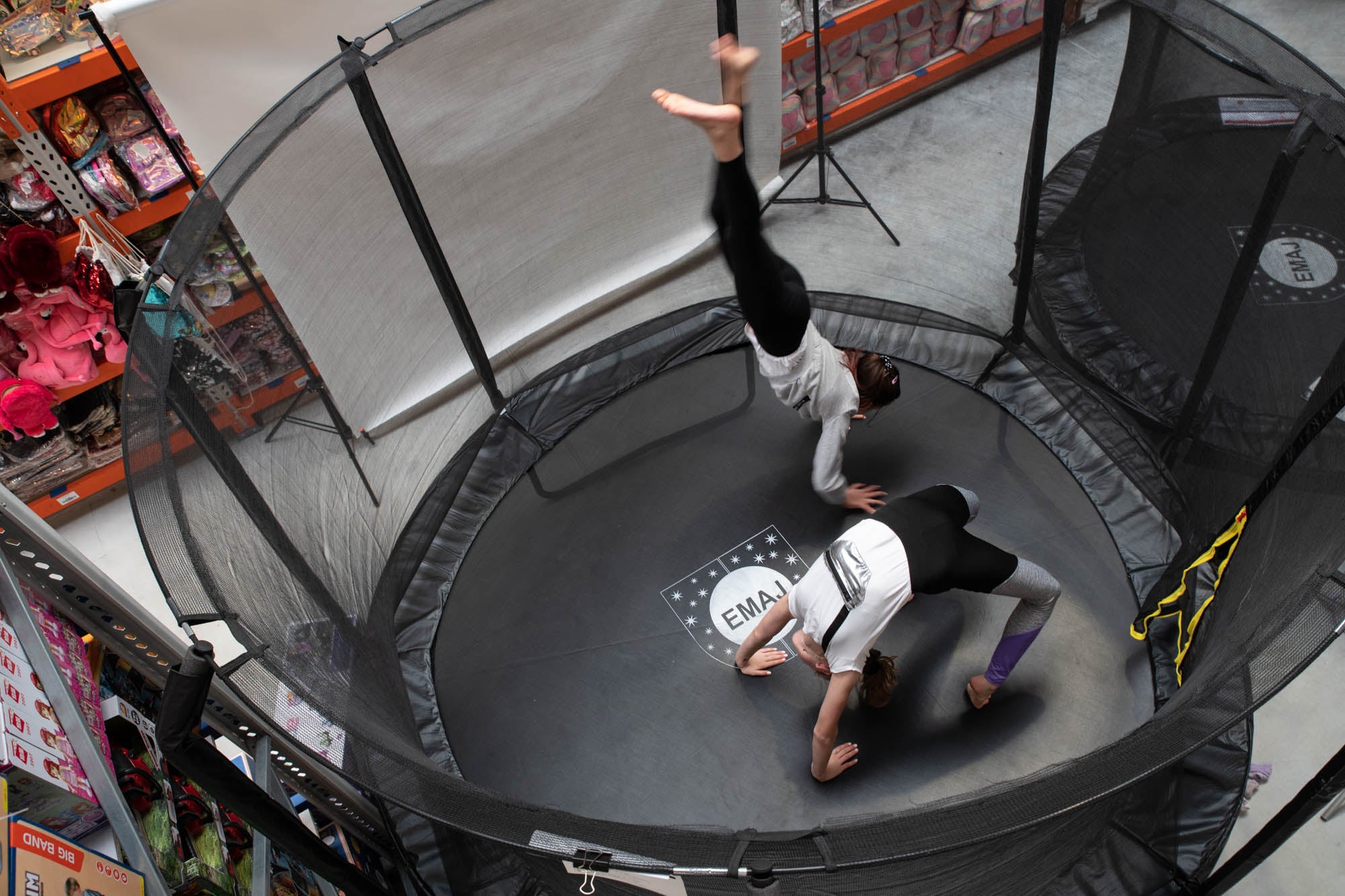 Trampolina Ogrodowa Mocna czarna  8 Fit 244cm